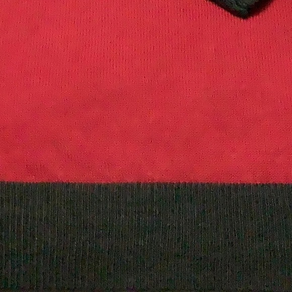 Color block sweater - Picture 3 of 3